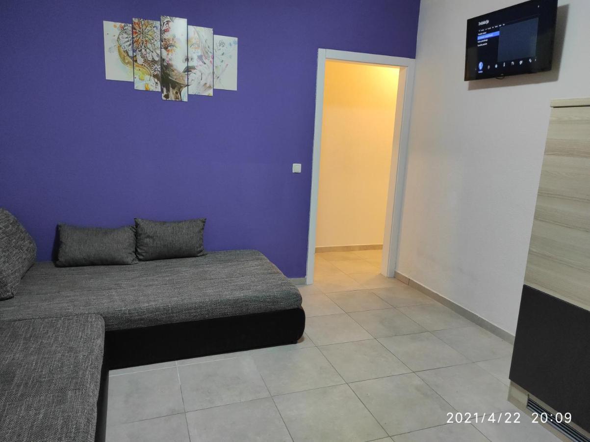 Apartmani Quattro Starigrad Paklenica Exterior photo