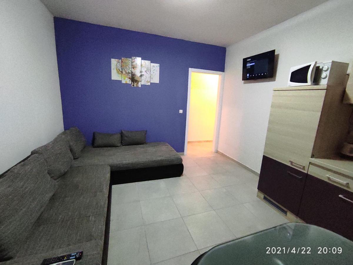 Apartmani Quattro Starigrad Paklenica Exterior photo