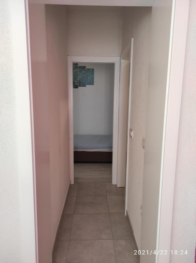 Apartmani Quattro Starigrad Paklenica Exterior photo